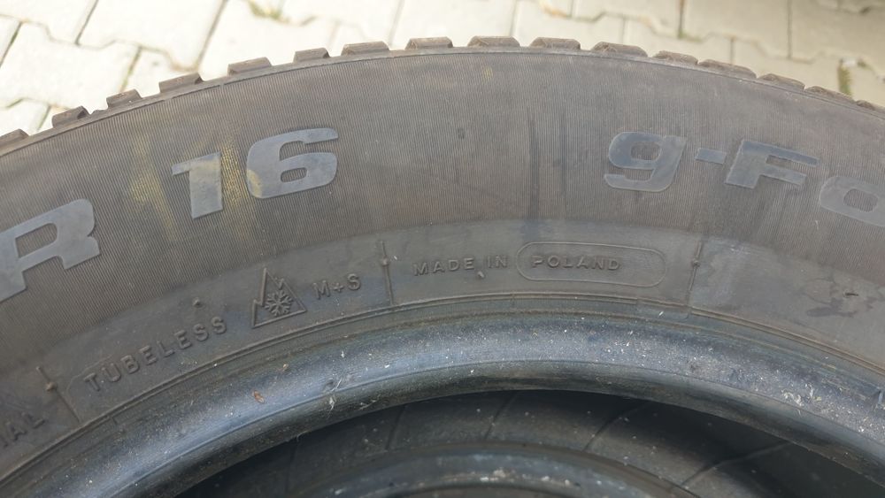 Зимни Гуми BFGoodrih 215/60/16
