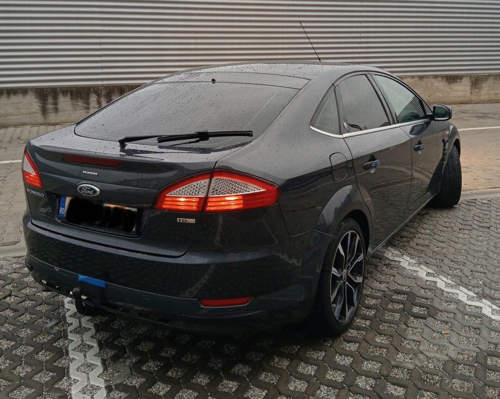 Ford mondeo ghia
