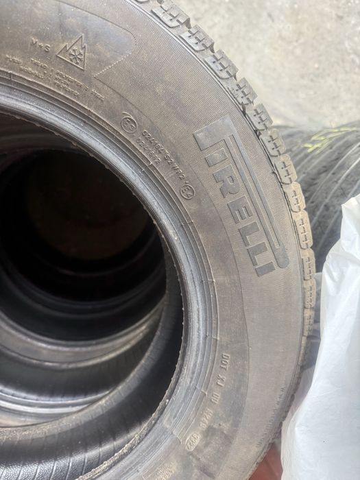 Cauciucuri de iarna 195/65 R15 Pirelli Snowcontrol