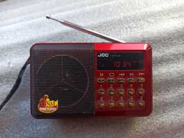 Портативен радио и mp3 плеър