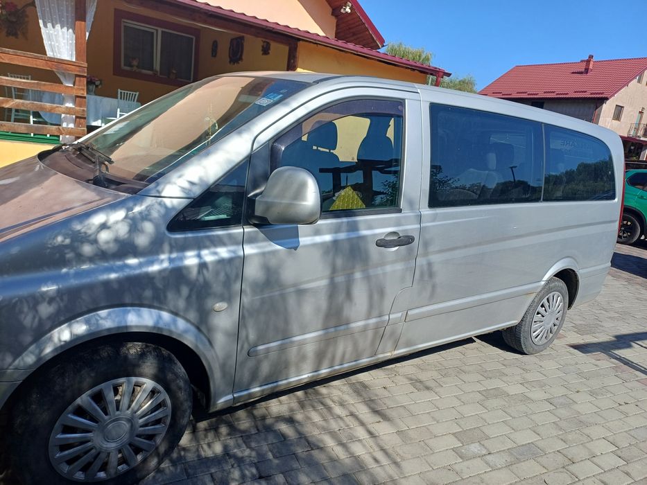 Vând Mercedes vito