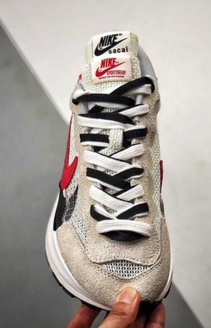 Оригинални дамски маратонки Sacai X Nike VaporWaffle