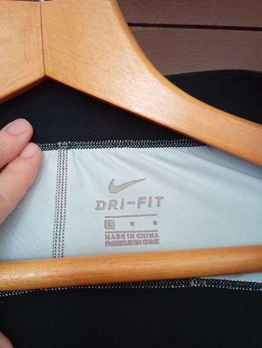 Продаются  спортивные лосины