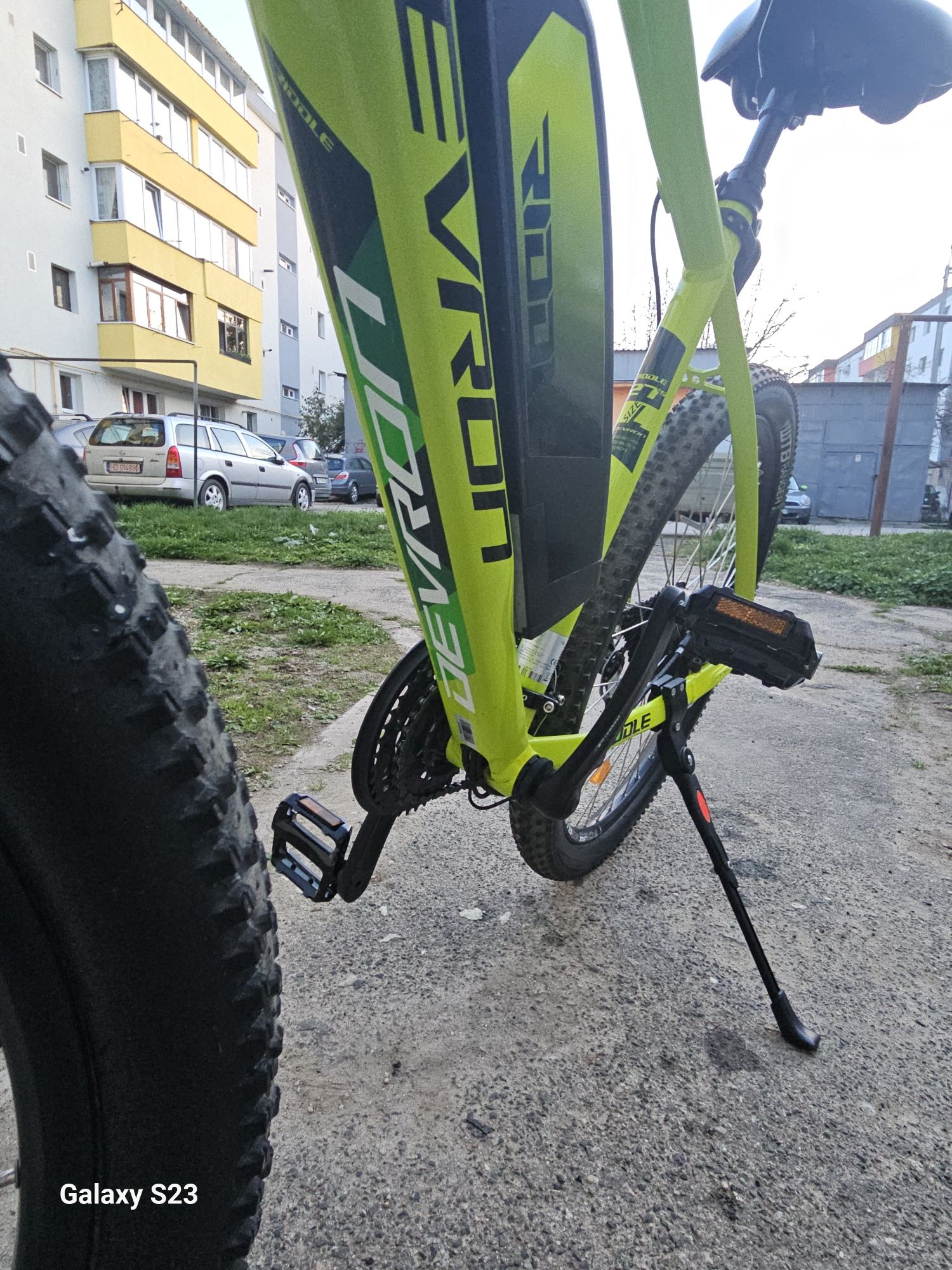 Bicicletă Devron electrică