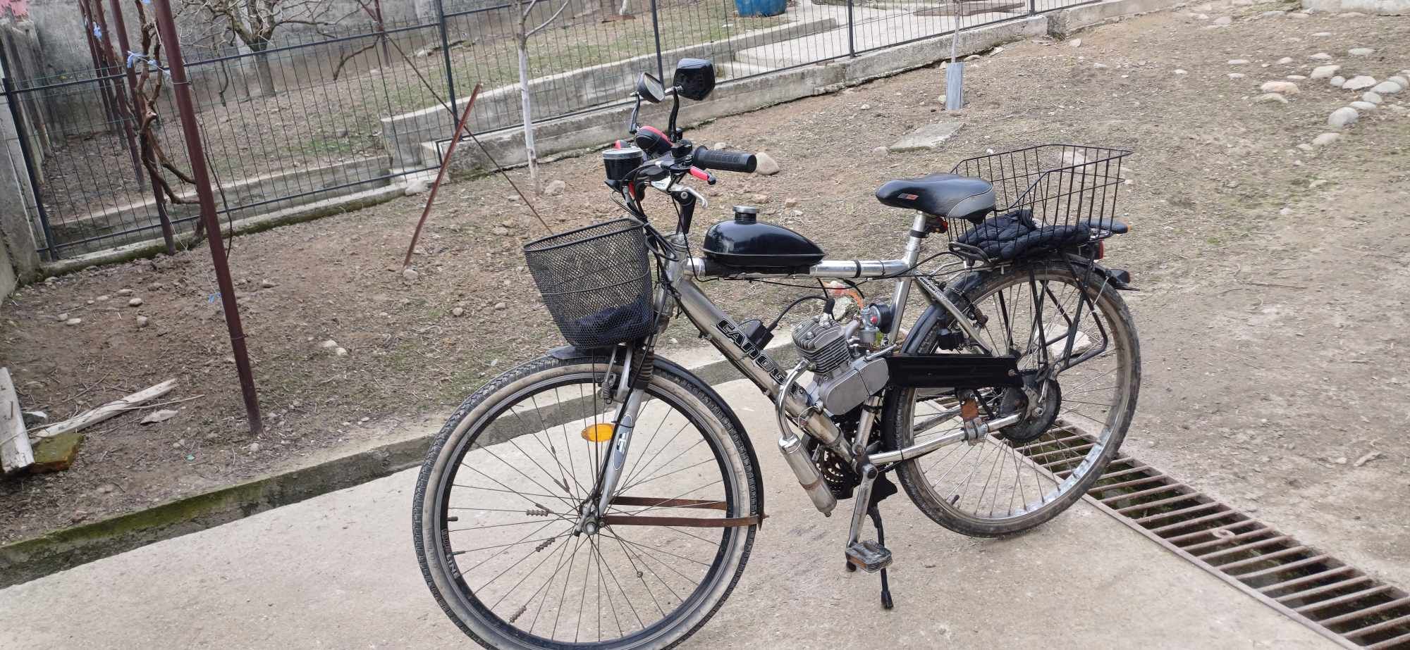 Vând bicicleta cu motor de 80cc