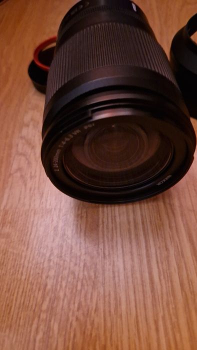 Obiectiv foto Nikon z 24-200 Vr
