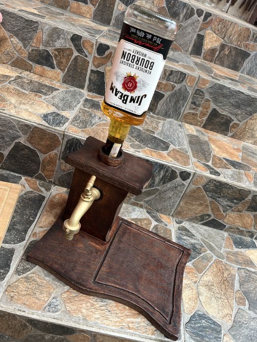 Дървени табели с надпис