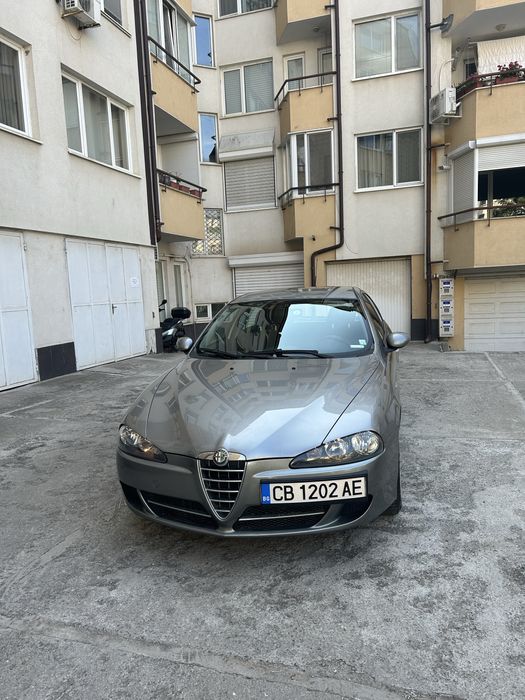 Продавам Alfa romeo 2007 година