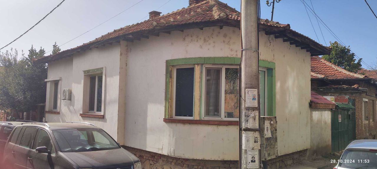 Продава се Къща в Казанлък - 70 кв.м за 2186 €/кв.м - Снимка #1