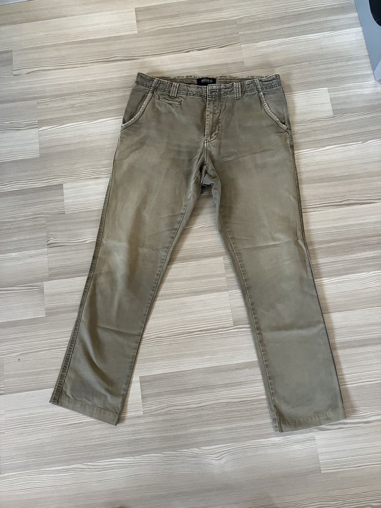 Pantaloni pull&bear mărimea 44