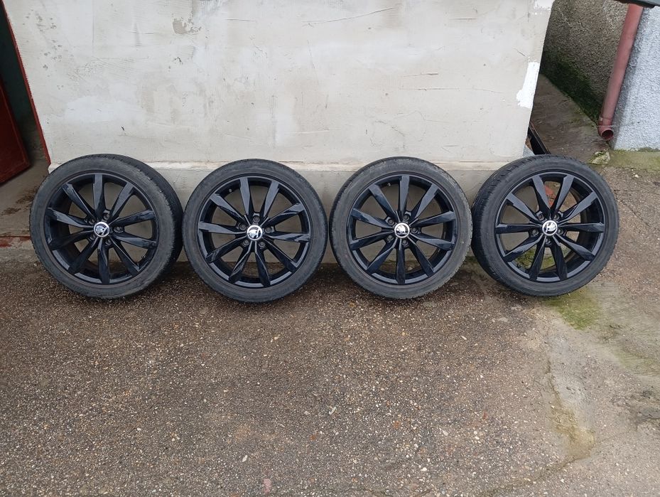 Jante Skoda rapid pe 17 .