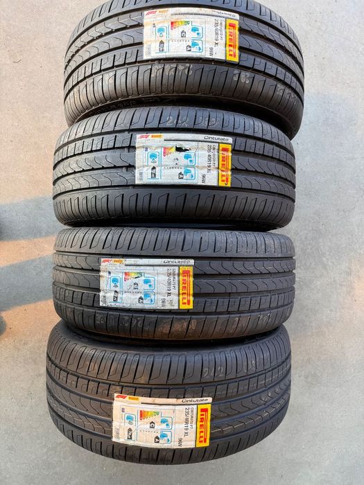 Vând 4 anvelope 235/40/19 Pirelli de vară noi