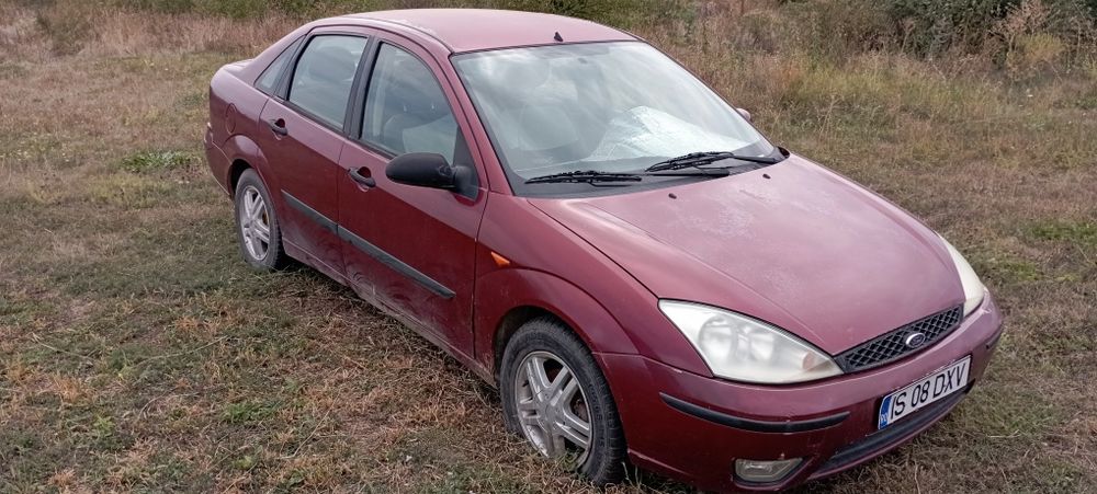 Vînd Ford focus 1.4 benzină  funcțional din anul  2003 IAȘI Miroslava