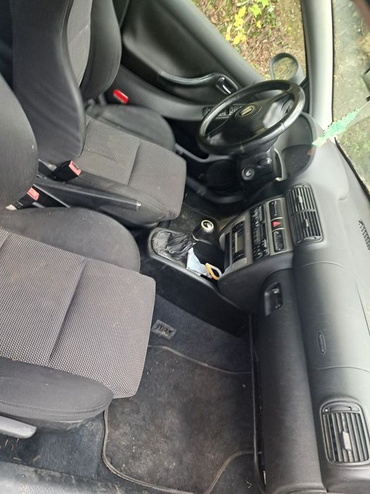 Seat leon 1.6 16 v 2004