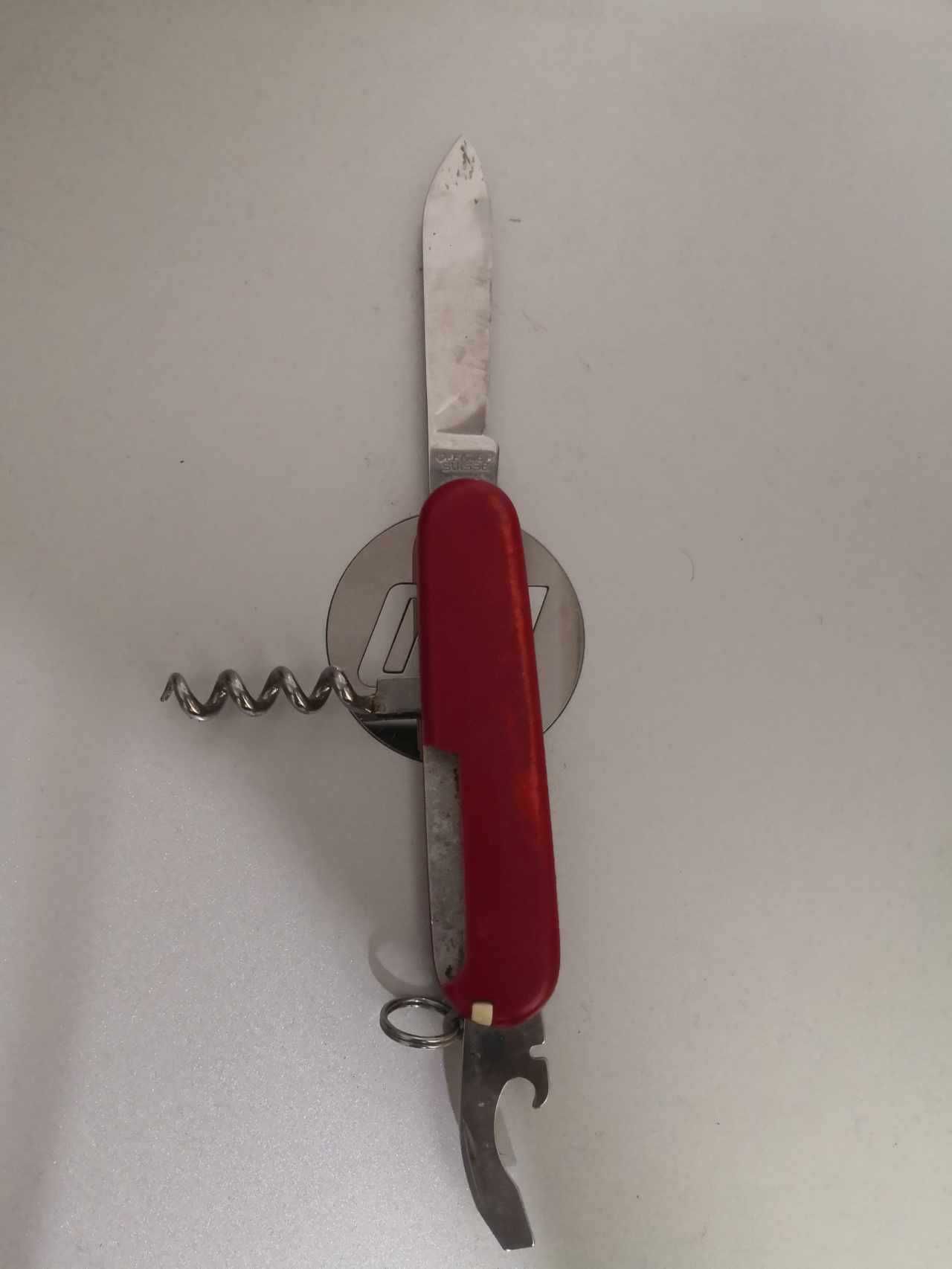 2 броя Victorinox
