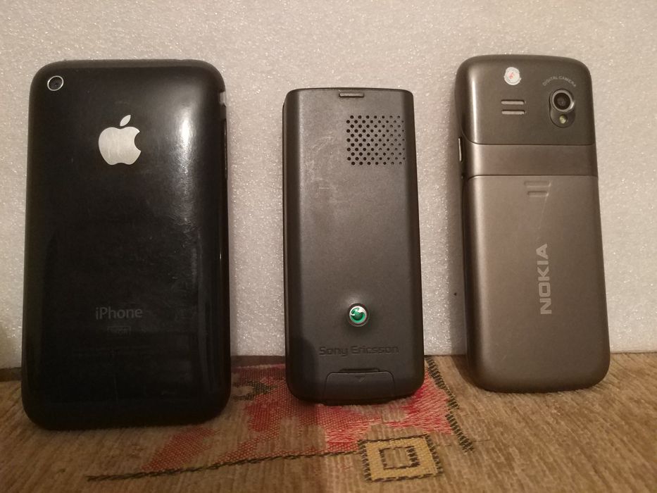 Телефоны для коллекции. Не рабочие.