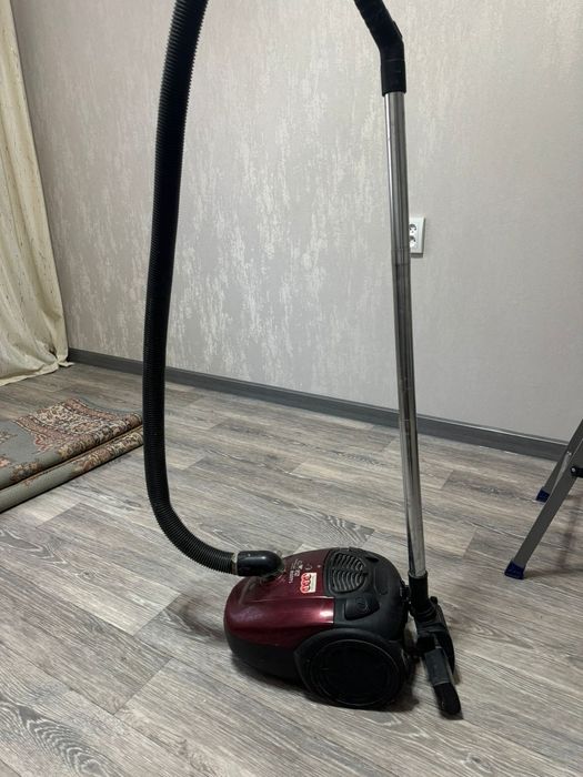 Пылесос LG б/у рабочий