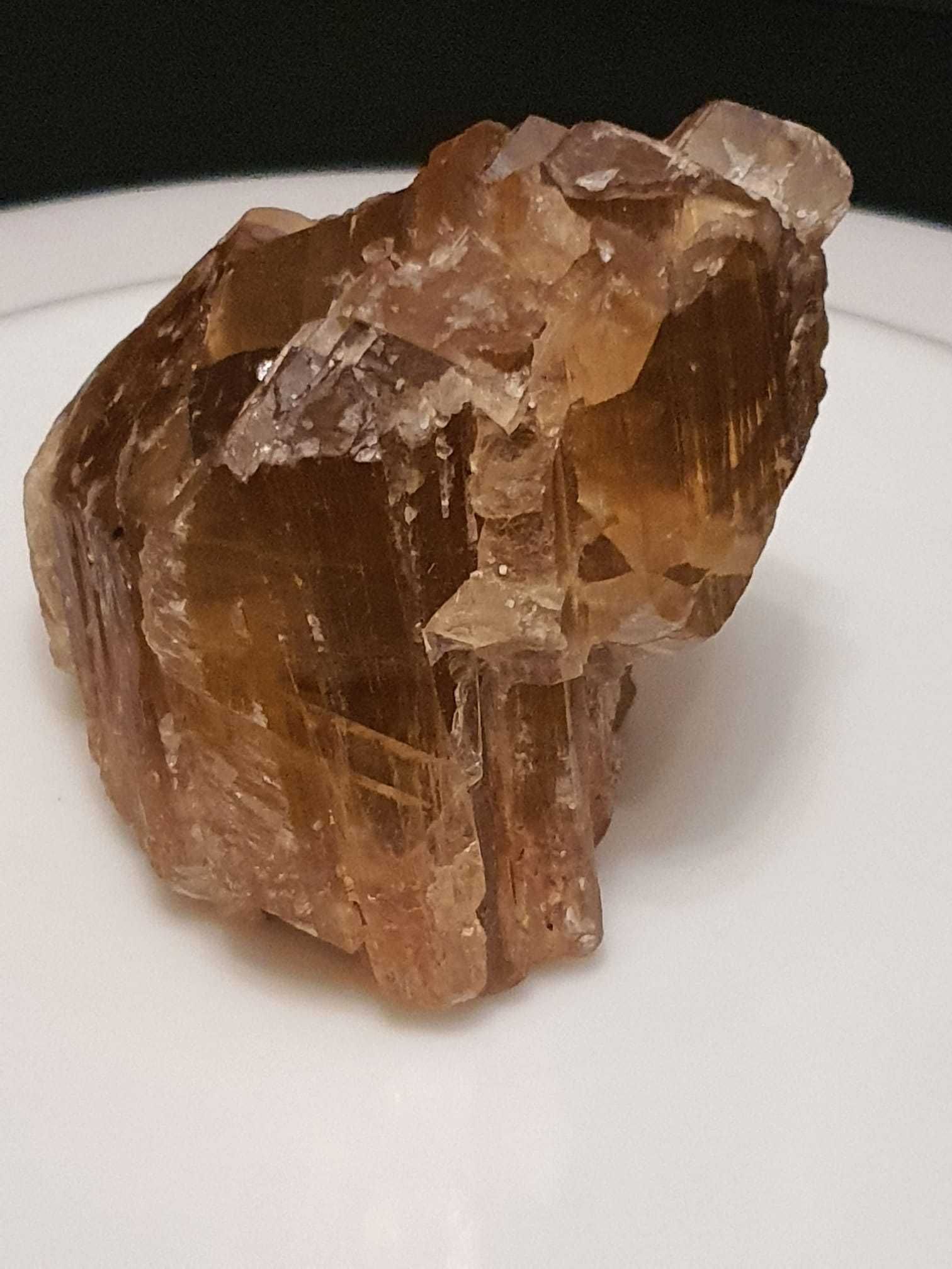 Chihlimbar Floare de mina, cristal interesant