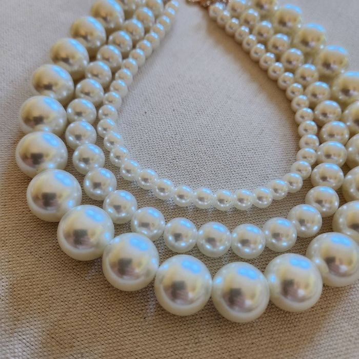 Перлено колие гердан масивно чокер големи бели перли елегантно синджир