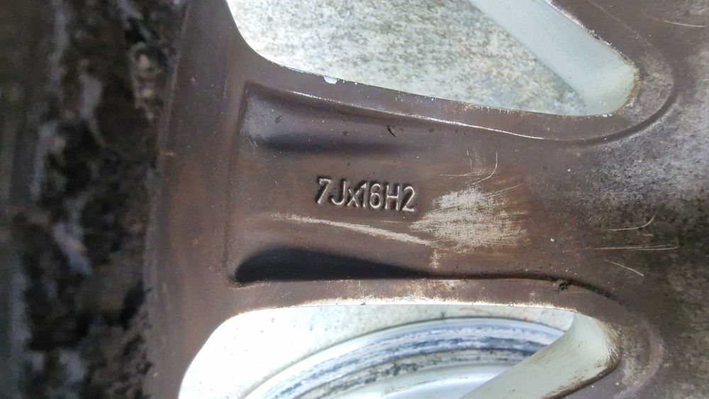 Оригинални джанти от VW Passat Variant B6