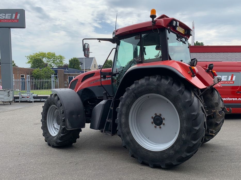 Tractor New Holland TVT 135   50km/h