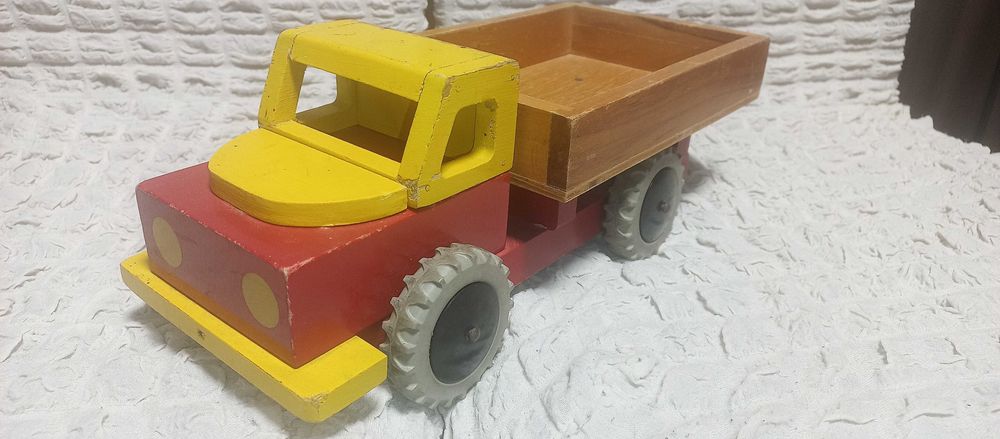 метални коли мащаб 1:18. ЧАСТ - 1