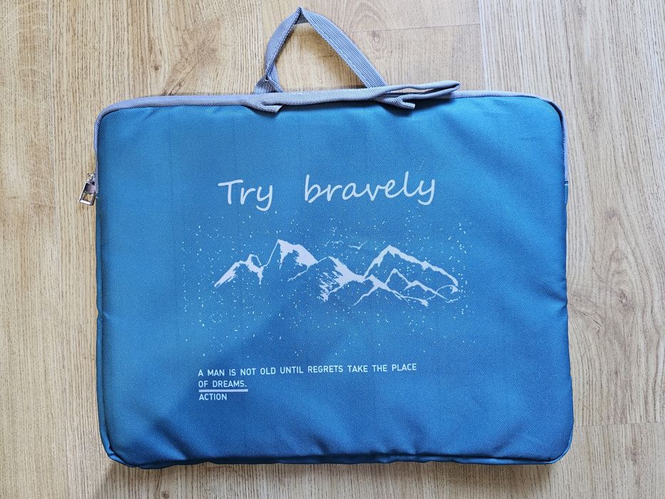 Vând geantă de laptop 14-14,9inch