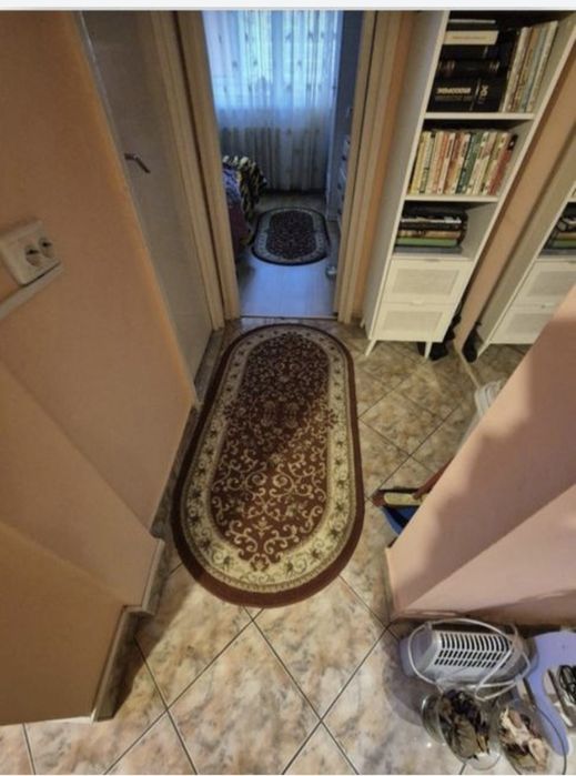 Vand apartament 2 camere confort 1 sporit,etaj intermediar,Piata Garii