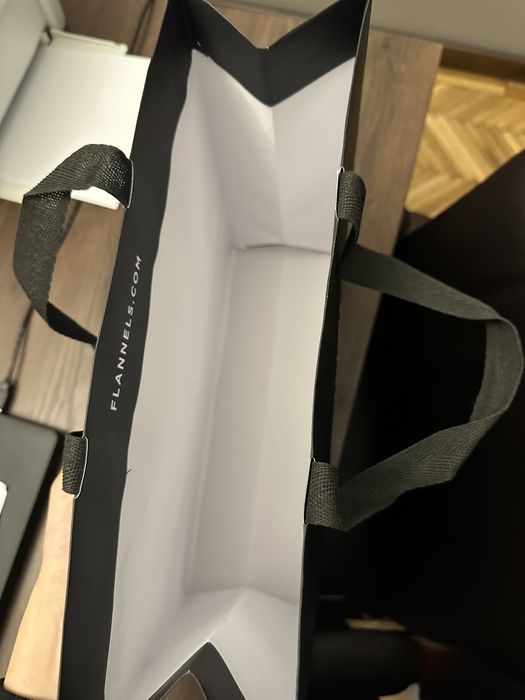 Punga brand- FLANNELS