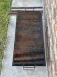 Gratar din tabla si fier beton cu picioare detasabile