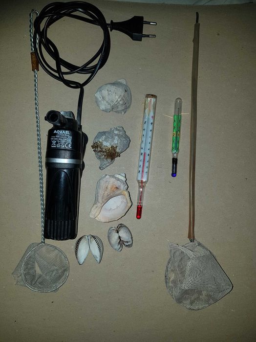 Vând acvarii noi și folosite