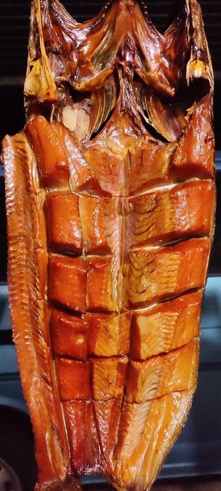 Копченая рыба с озера Балхаш сом, змейголов, судак,жерих, стейки сома.