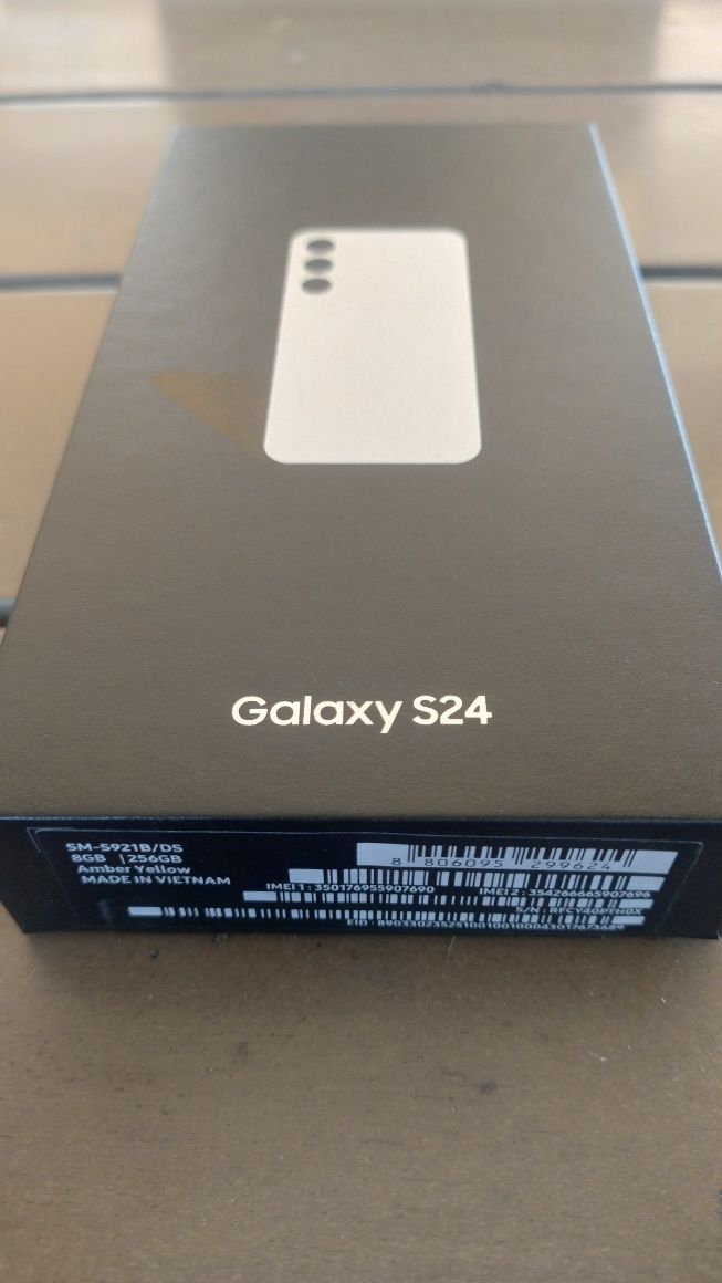 Samsung galaxy S24, 256 GB, Amber yellow + протектор