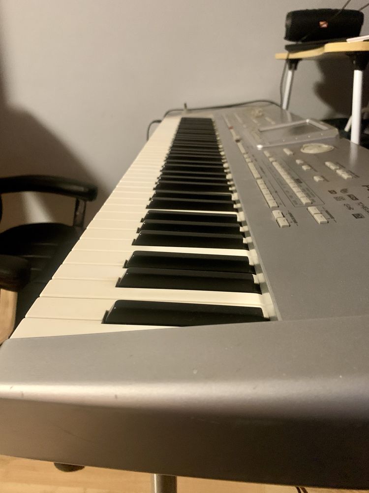 KORG PA1x pro cu mp3