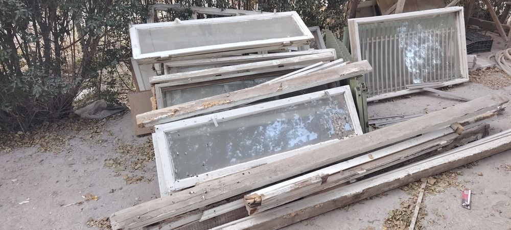 4 xonali uy derazalarini yaroqlilari ham bor o'tin qilib ishlatishga