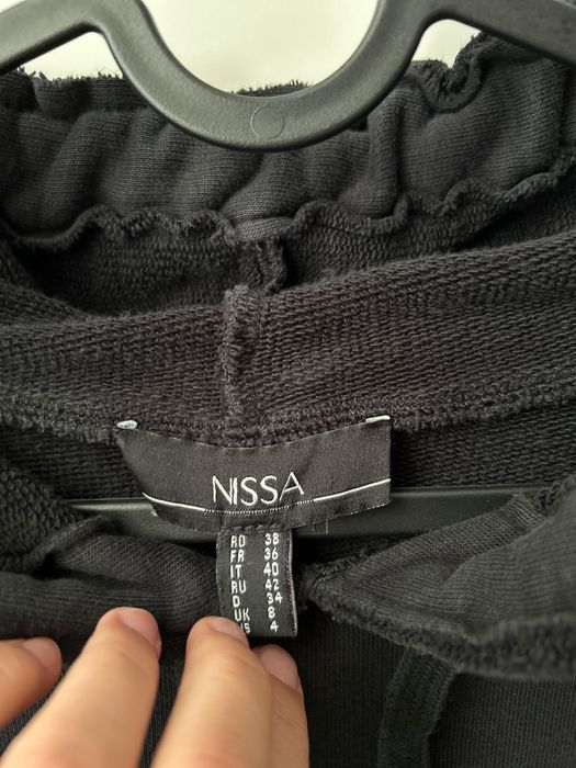 Top Nissa negru super frumos