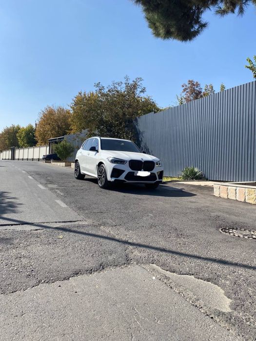 BMW X5 2020.
