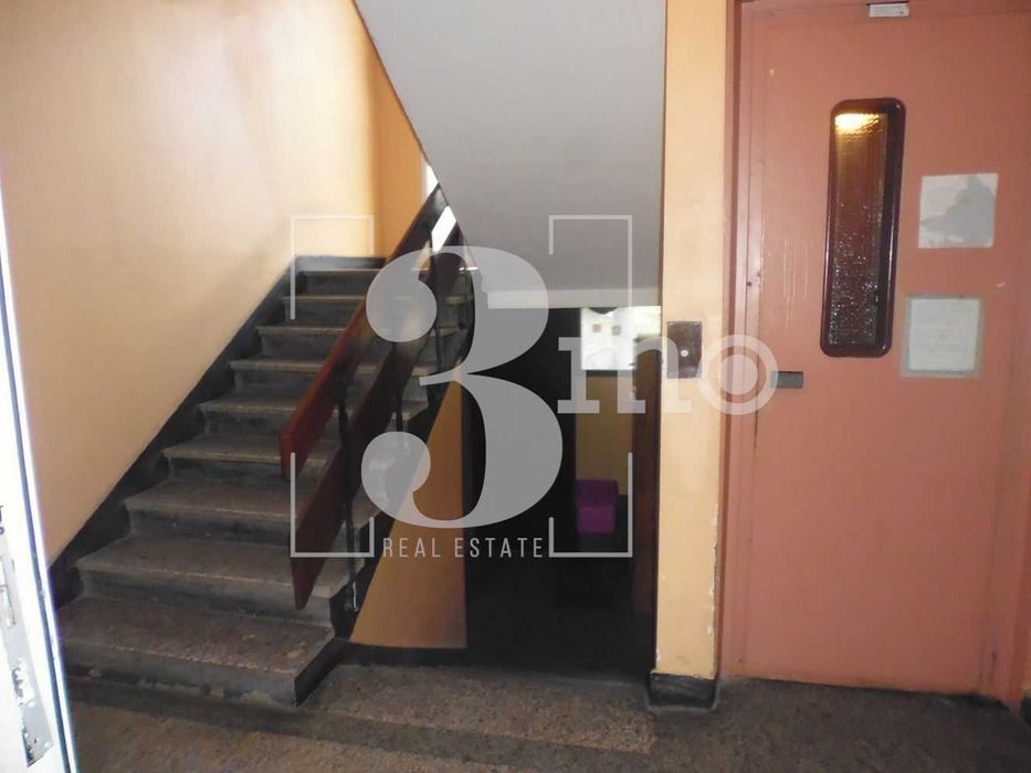 Продава се Двустаен апартамент в София, Люлин 8 - 65 кв.м за 2139 €/кв.м - Снимка #11