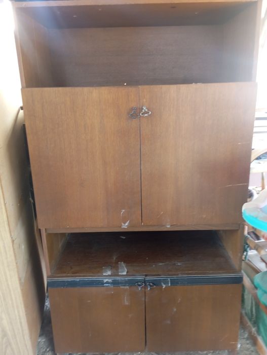 Ошхона шкафлари бор Российский. Нархини келишамиз.