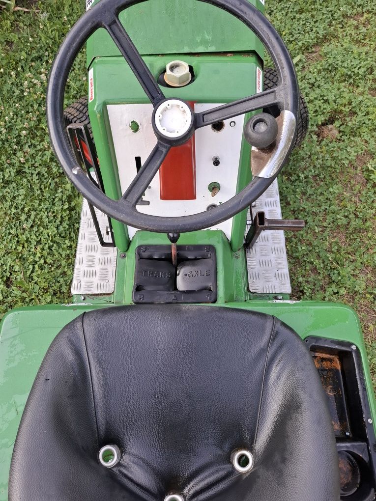 Tractorasi gradina ,transport ,taiat gazon