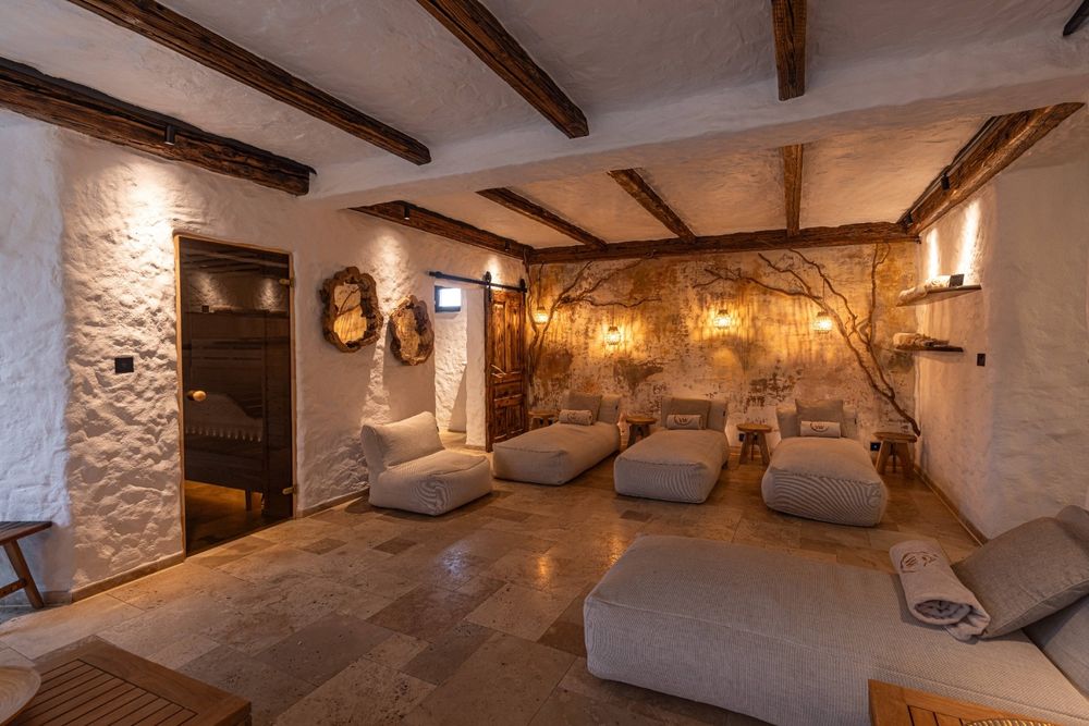 REVELION 2026 ,Sejur de Neuiat într-o Oază de Eleganță