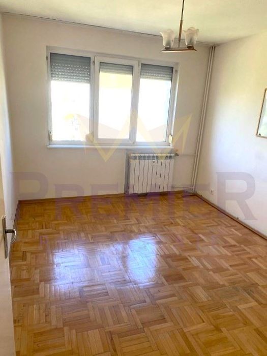 Продава се Тристаен апартамент в София, Младост 2 - 93 кв.м за 2366 €/кв.м - Снимка #2