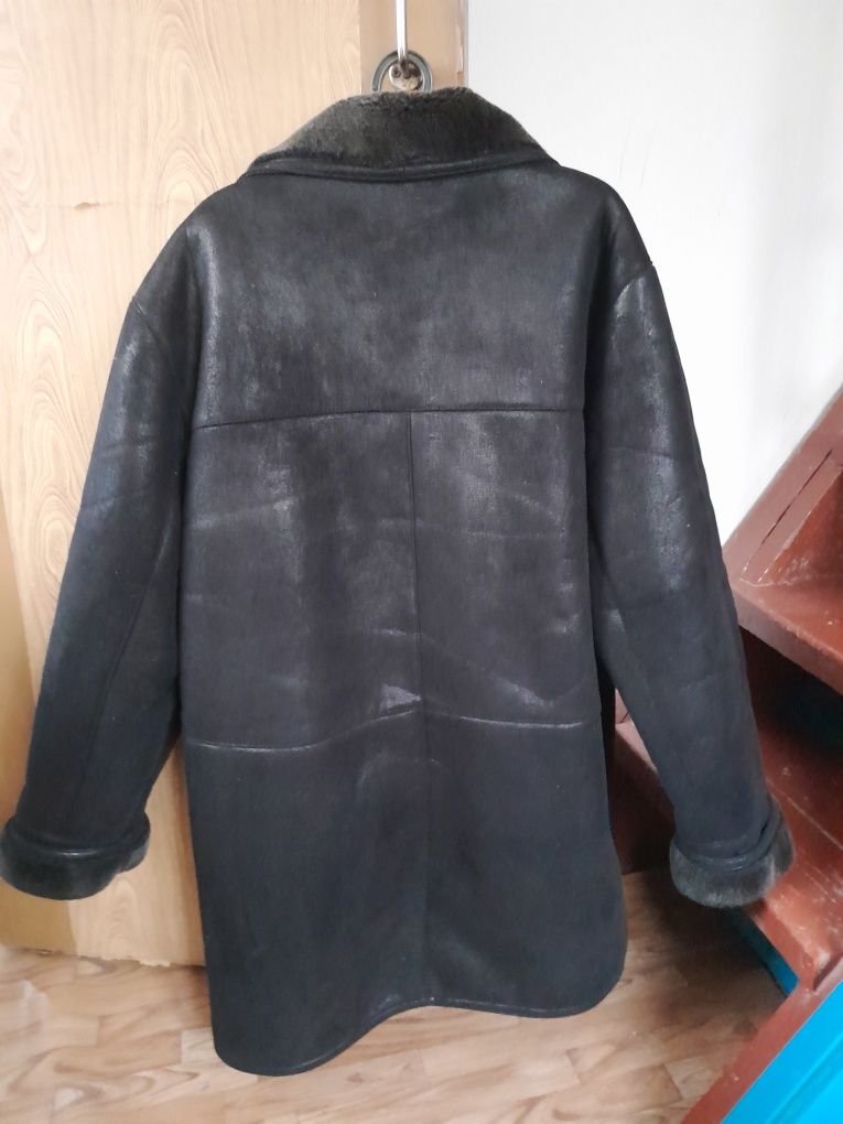 Продам мужскую дублёнку  новую.