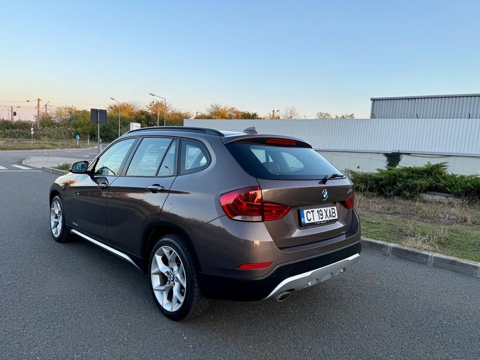 Bmw X1 ,X-DRIVE  pachet X-LINE ,FACELIFT , AN 2014 stare excelenta.