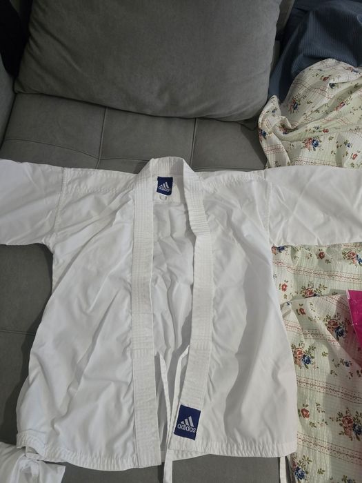 Комплект для карате, таеквондо.