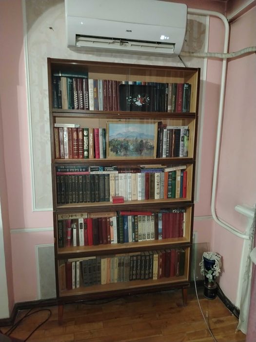 Книги советские по 3000 сум.