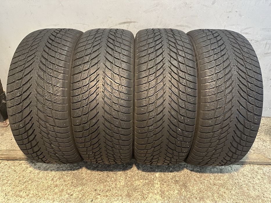 Гуми 225/45/19 NOKIAN Snowproof Winter