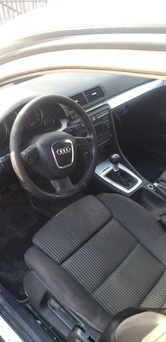 Vând Audi A4 B7 an 2008 defectă