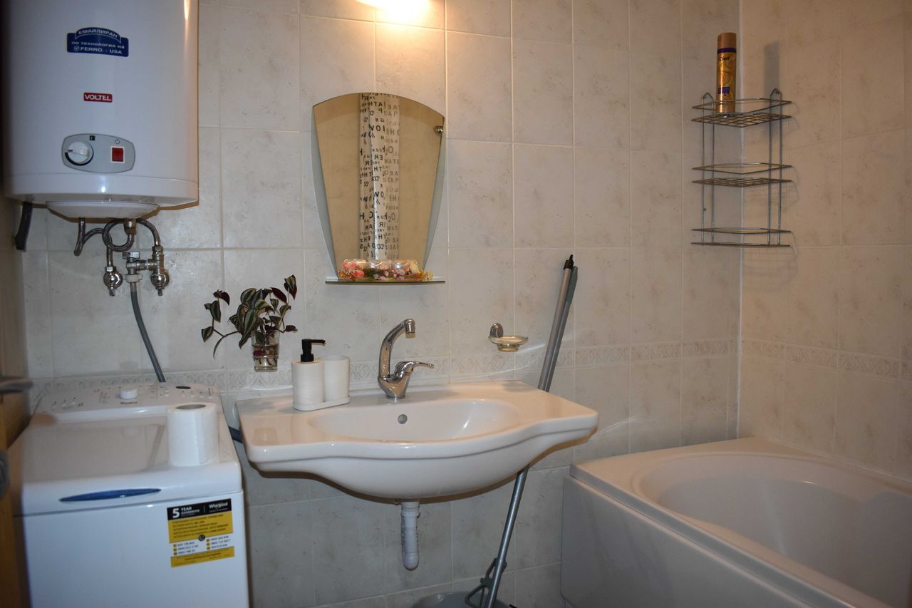 Дава се под наем Тристаен апартамент в Банско - 102 кв.м за 500 € - Снимка #5