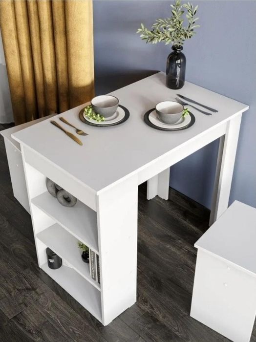 Кухонный стол и стуля